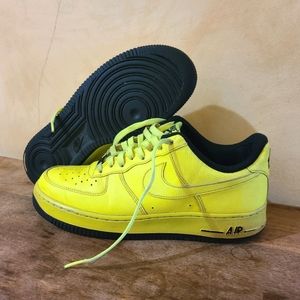 Nike Air Force 1 Low Volt/Black